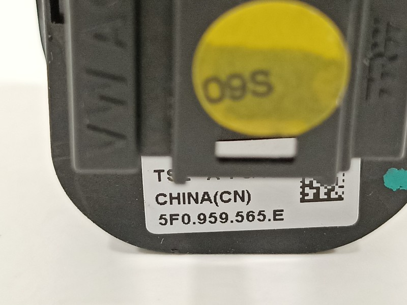 Recambio de mando retrovisor para seat leon (5f1) fr referencia OEM IAM 5F0959565E  