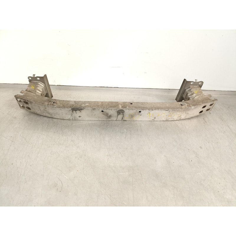 Recambio de refuerzo paragolpes delantero para toyota corolla verso (r1) 2.0 d-4d luna referencia OEM IAM   