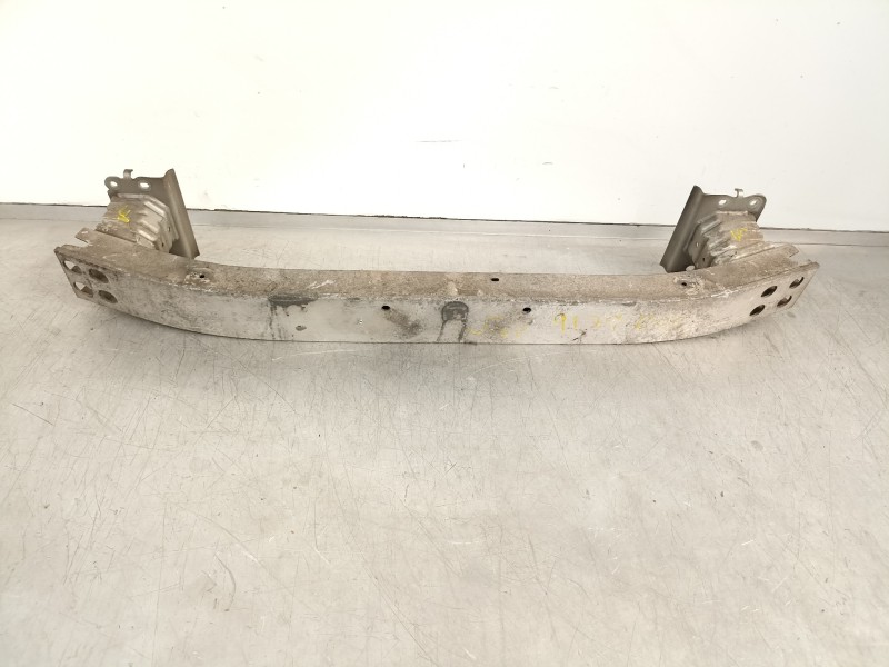 Recambio de refuerzo paragolpes delantero para toyota corolla verso (r1) 2.0 d-4d luna referencia OEM IAM   