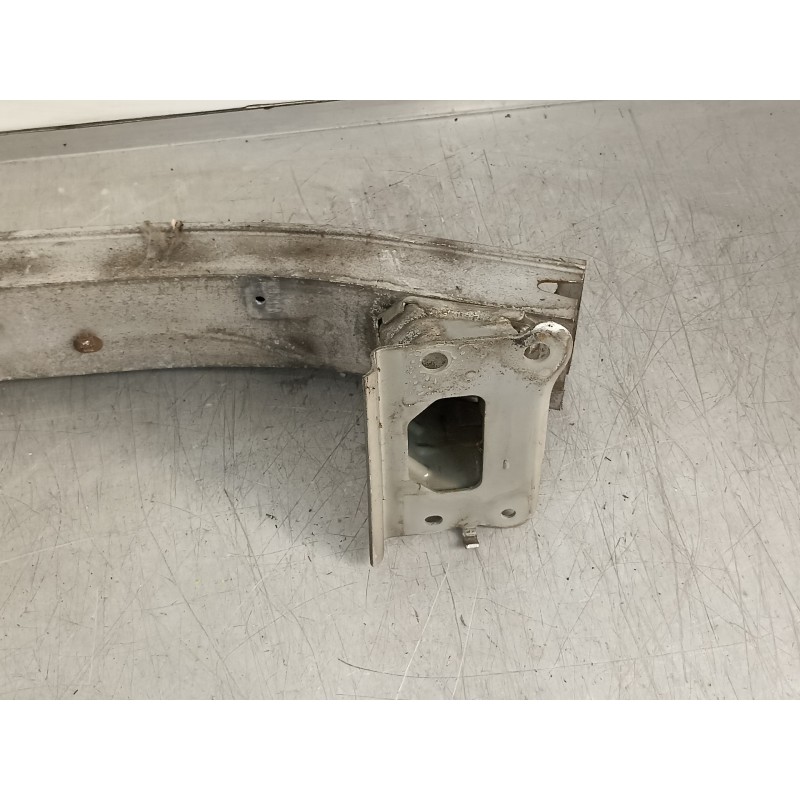 Recambio de refuerzo paragolpes delantero para toyota corolla verso (r1) 2.0 d-4d luna referencia OEM IAM   