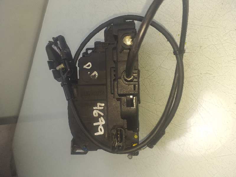 Recambio de cerradura puerta delantera derecha para renault clio iii business referencia OEM IAM 8200300125J  