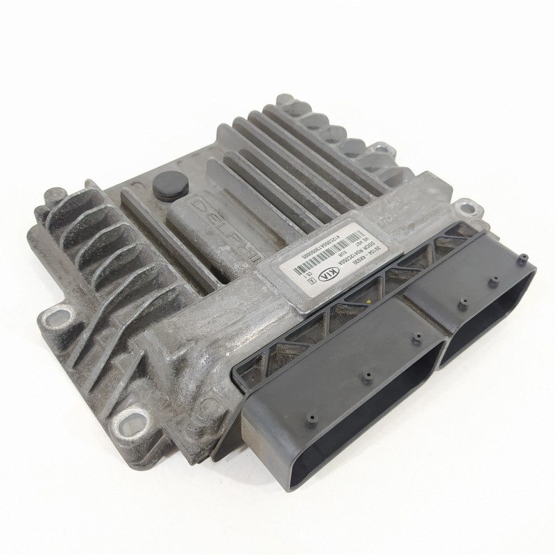 Recambio de centralita motor uce para kia carnival 2.9 crdi vgt active referencia OEM IAM 391044X930 28128346 