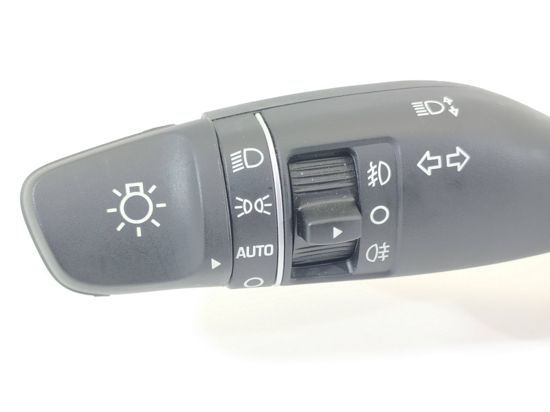 Recambio de mando luces para hyundai kona essence 2wd referencia OEM IAM 93403J9950 201911301293 