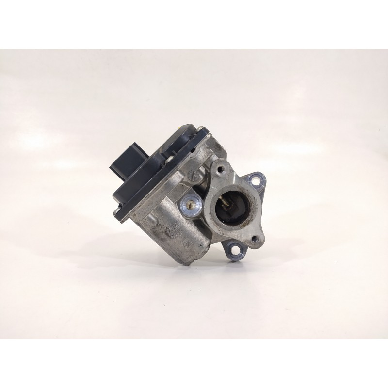 Recambio de valvula egr para renault kangoo furgón compact professional referencia OEM IAM 147104647R 8201143495 