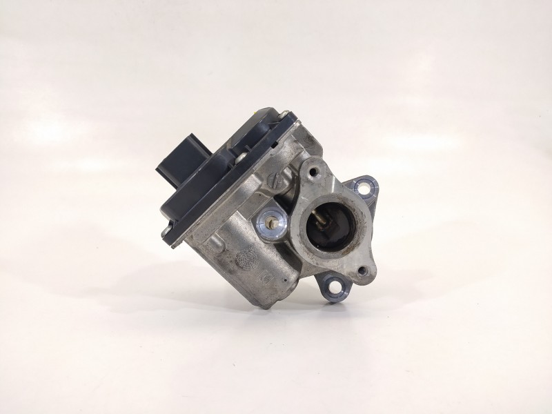Recambio de valvula egr para renault kangoo furgón compact professional referencia OEM IAM 147104647R 8201143495 