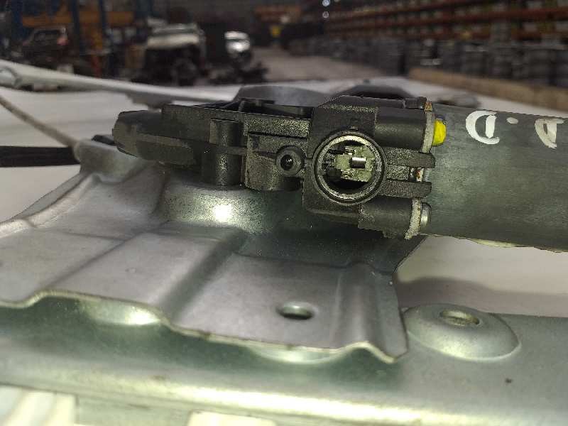 Recambio de elevalunas delantero derecho para renault clio iii business referencia OEM IAM 8200291147  