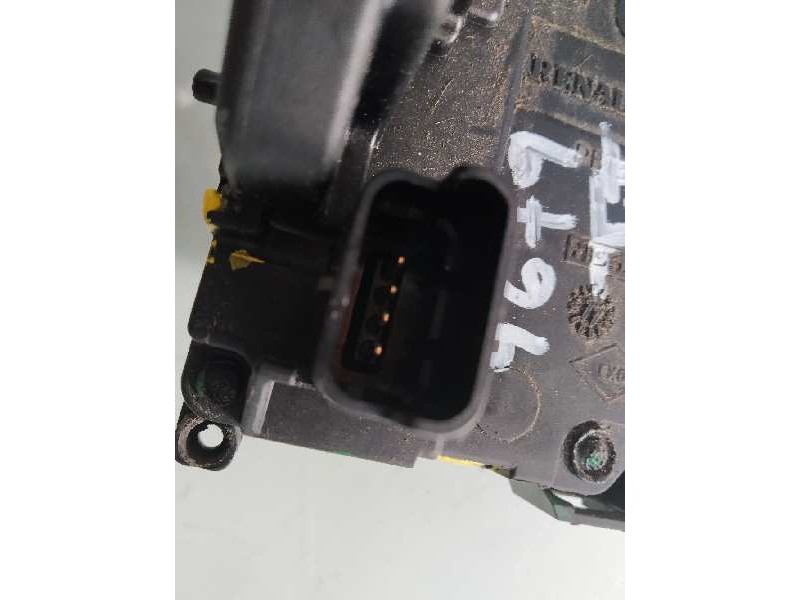 Recambio de cerradura puerta trasera izquierda para renault clio iii business referencia OEM IAM 8200300128  