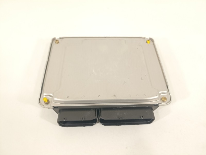 Recambio de centralita motor uce para audi a6 avant (4b5) 2.5 tdi quattro referencia OEM IAM 4B2907401J 0281010822 