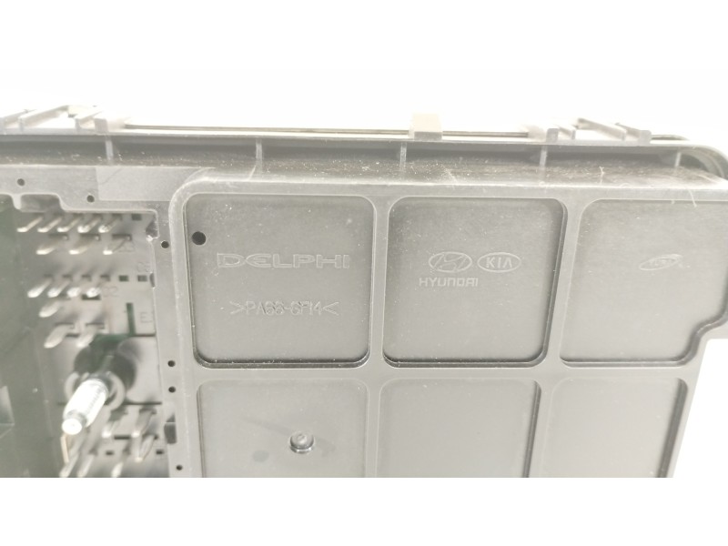 Recambio de caja reles / fusibles para kia carnival 2.9 crdi vgt active referencia OEM IAM 919504D0500L  