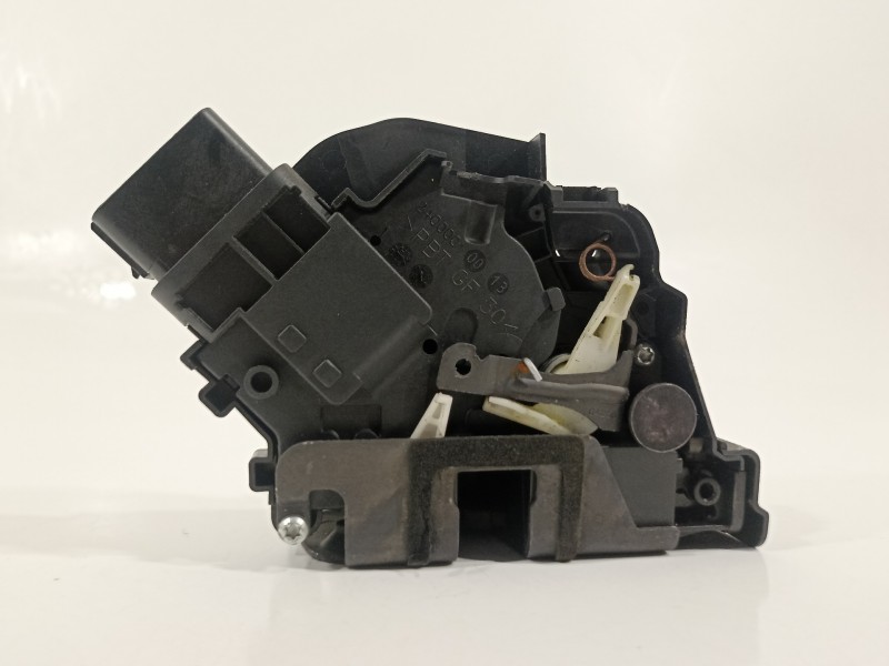 Recambio de cerradura puerta delantera derecha para ford focus berlina (cap) ambiente (d) referencia OEM IAM 3M5AR21812AK  