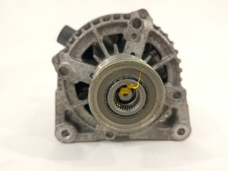 Recambio de alternador para ford focus lim. ambiente referencia OEM IAM CV6T10300FA  