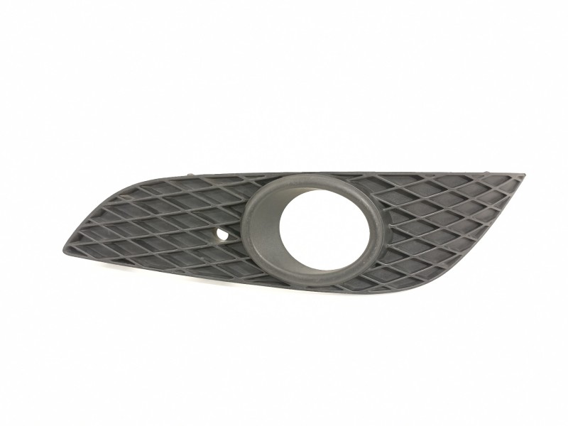 Recambio de rejilla paragolpes izquierda para opel astra h ber. cosmo referencia OEM IAM 13225764  