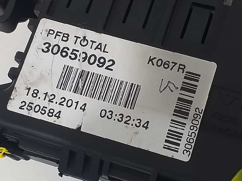 Recambio de caja reles / fusibles para volvo xc60 kinetic 2wd referencia OEM IAM 30659092  