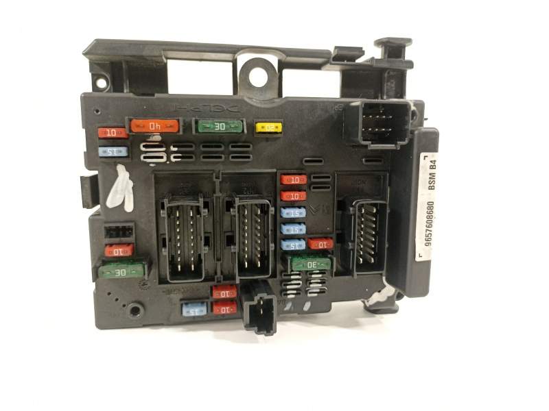 CAJA RELES / FUSIBLES 9657608680 