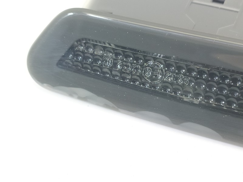 Recambio de luz central de freno para opel insignia berlina excellence referencia OEM IAM 22756339  