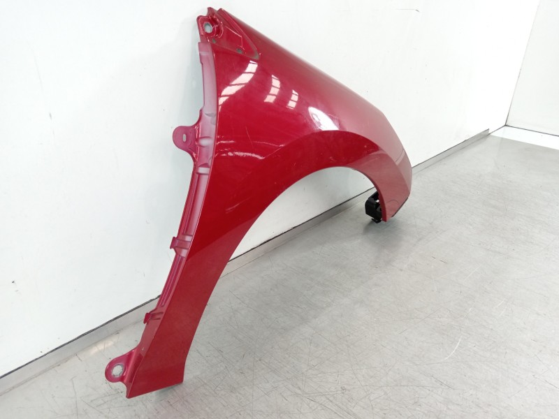 Recambio de aleta delantera derecha para peugeot 308 confort referencia OEM IAM 9656738480  