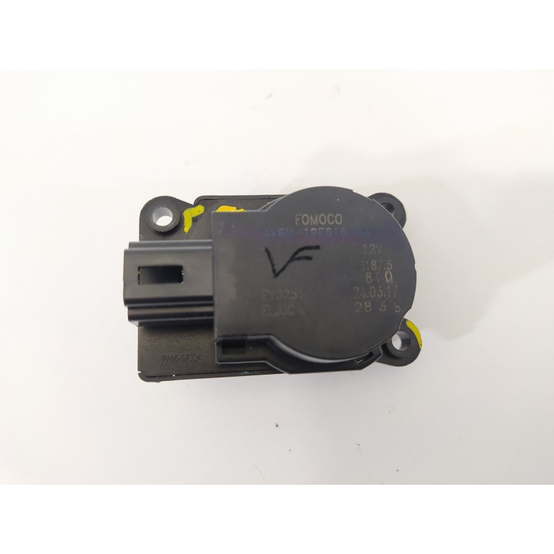 Recambio de motor apertura trampillas climatizador para ford kuga (cbs) st-line referencia OEM IAM AV6N19E616AA  