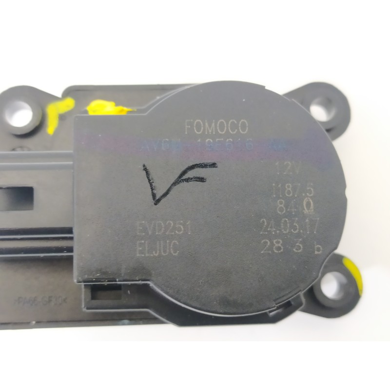 Recambio de motor apertura trampillas climatizador para ford kuga (cbs) st-line referencia OEM IAM AV6N19E616AA  