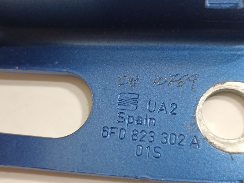 Recambio de bisagra capot para seat arona xperience referencia OEM IAM 6F0823302A  