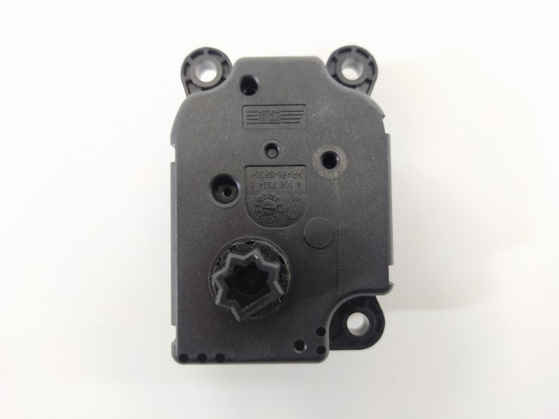 Recambio de motor apertura trampillas climatizador para ford kuga (cbs) st-line referencia OEM IAM AV6N19E616AA  