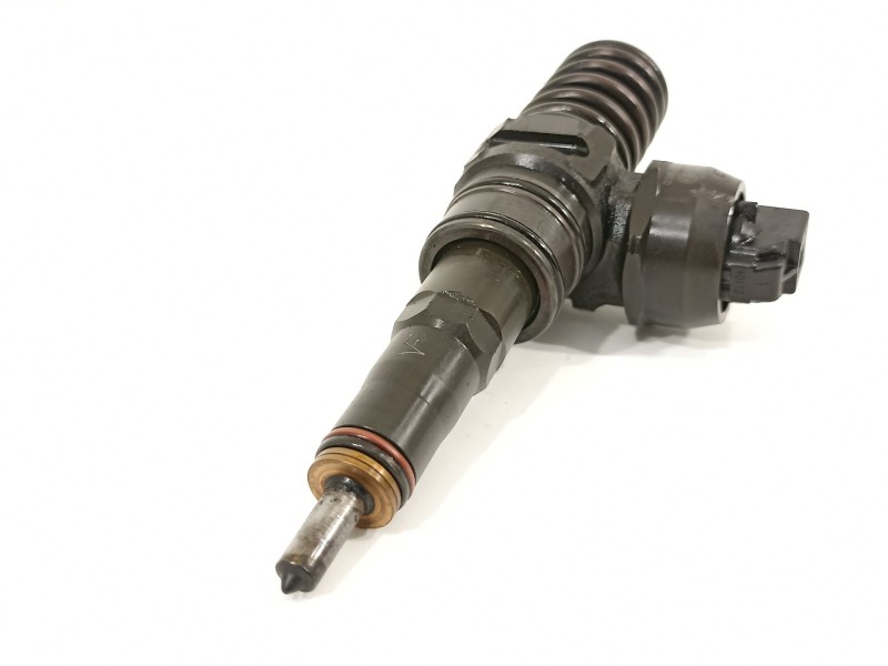 Recambio de inyector para skoda suberb (3t4) ambition referencia OEM IAM 038130080AX 0986441517 