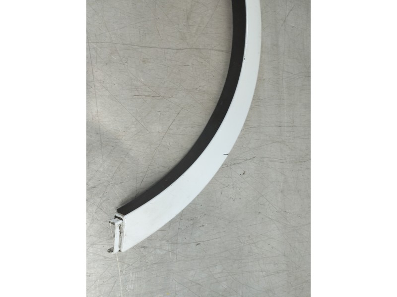 Recambio de aletin trasero derecho para ford kuga (cbs) st-line referencia OEM IAM CV4JS286D02  