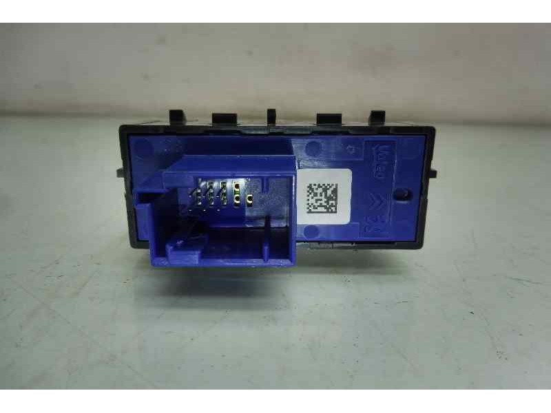 Recambio de mando multifuncion para peugeot 308 sw allure referencia OEM IAM 98033305ZD  