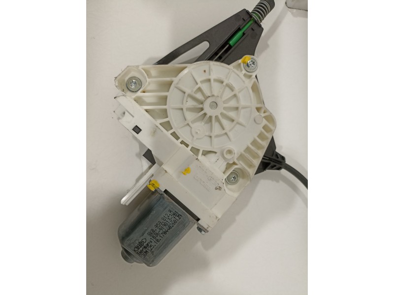 Recambio de elevalunas trasero izquierdo para audi a1 (8xk) attraction referencia OEM IAM 8X4839461A 8K0959812A 