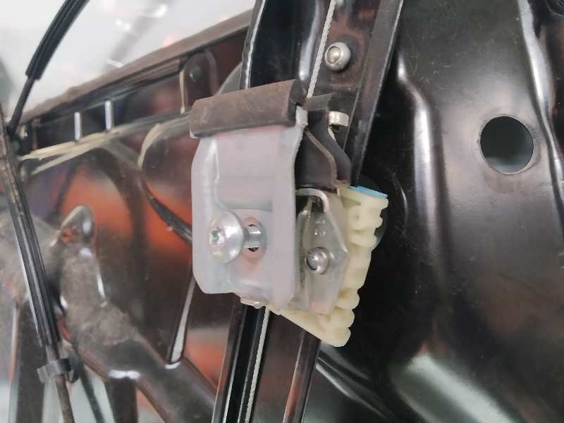 Recambio de elevalunas delantero izquierdo para volkswagen passat variant (365) highline bluemotion referencia OEM IAM 3AA83755C
