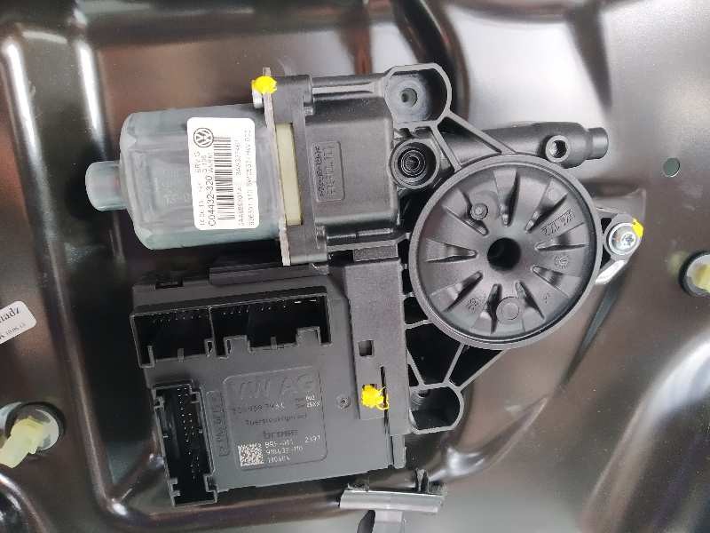Recambio de elevalunas delantero izquierdo para volkswagen passat variant (365) highline bluemotion referencia OEM IAM 3AA83755C
