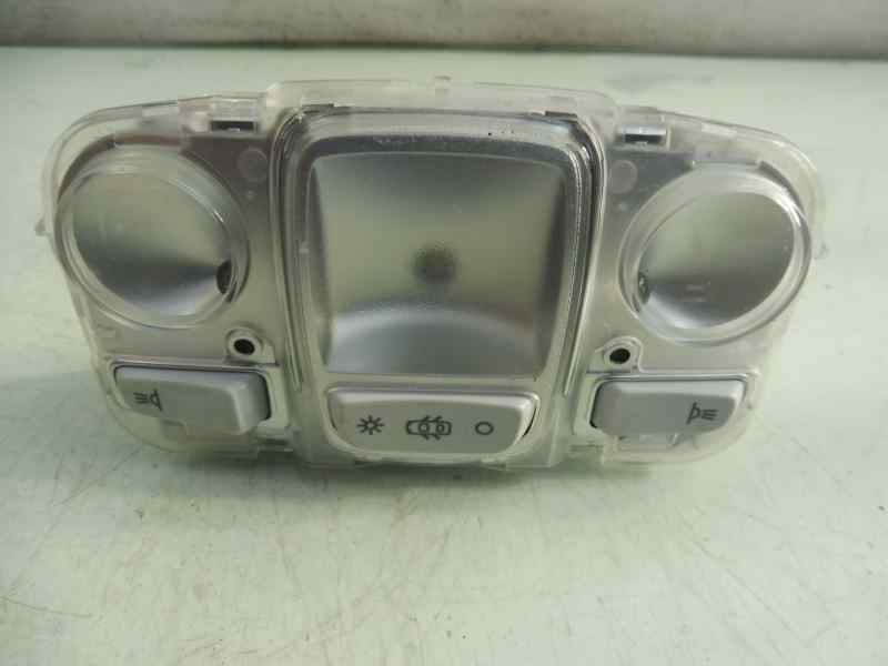 Recambio de luz interior para peugeot 308 sw allure referencia OEM IAM 96781446  