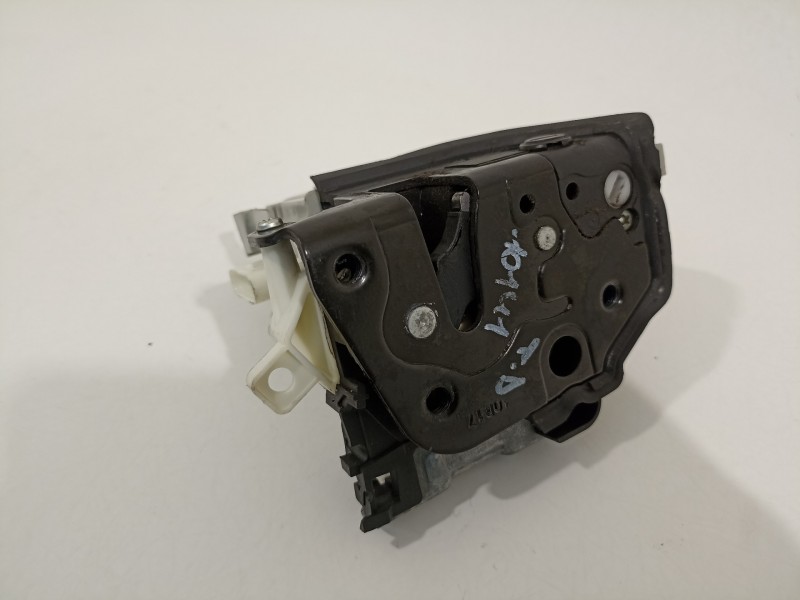 Recambio de cerradura puerta trasera derecha para audi a1 (8xk) attraction referencia OEM IAM 8X0839016E  