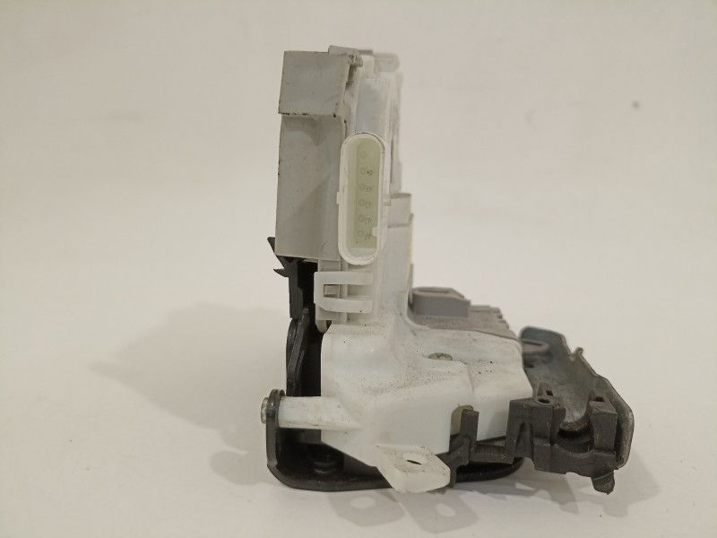Recambio de cerradura puerta trasera izquierda para audi a1 (8xk) attraction referencia OEM IAM 8X0839015E  