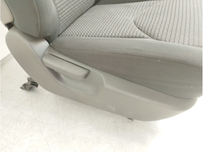 Recambio de asiento delantero derecho para toyota rav 4 (a3) sol cross sport referencia OEM IAM 405507A242AR  