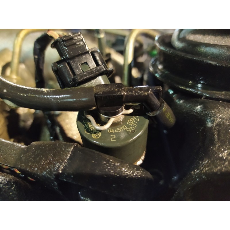 Recambio de inyector para citroën c5 berlina 2.2 hdi exclusive automático referencia OEM IAM 9637277980 0445110036 