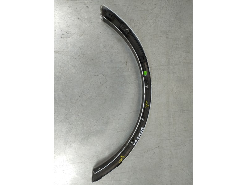 Recambio de aletin trasero derecho para ford kuga (cbs) st-line referencia OEM IAM CV4JS286D02  
