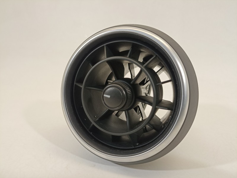 Recambio de rejilla aireadora para audi a1 (8xk) attraction referencia OEM IAM 8X1820951  