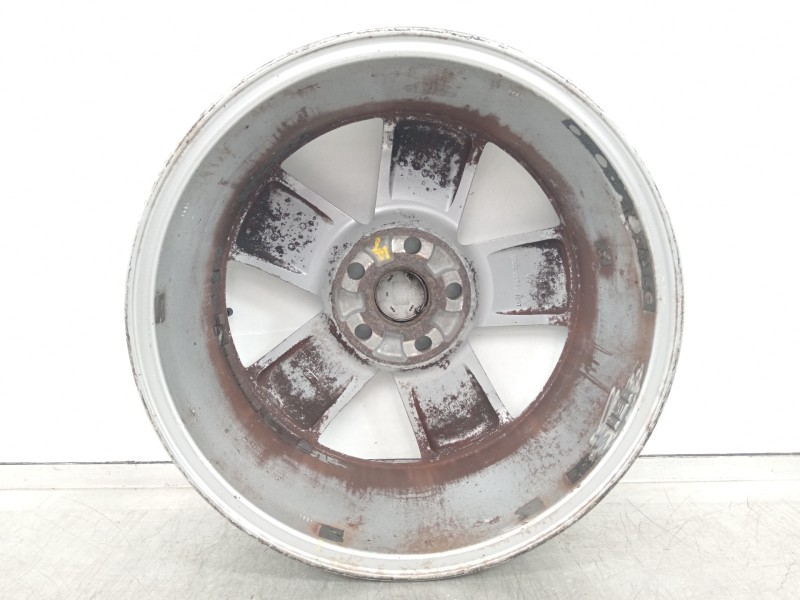 Recambio de llanta para toyota auris sport referencia OEM IAM 17X7J  