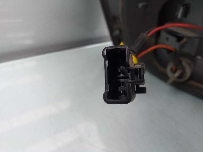 Recambio de piloto trasero derecho para hyundai sonata (nf) 2.0 crdi comfort i referencia OEM IAM 924043K0  