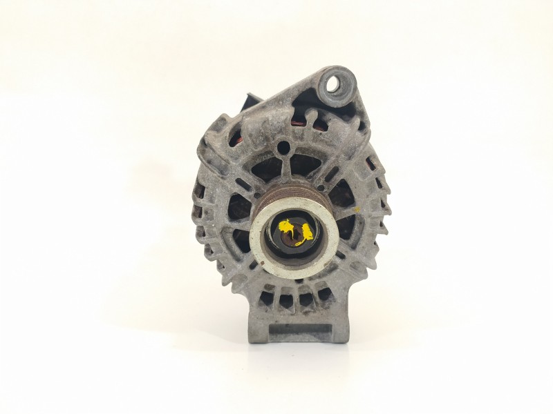 Recambio de alternador para ford fiesta (ccn) trend referencia OEM IAM AV6N10300HA TG12C087 2606952C