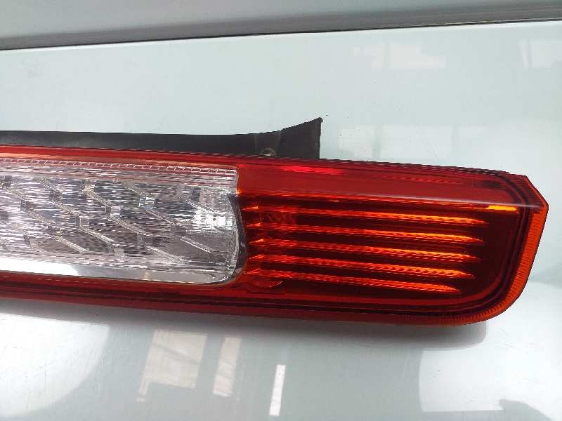 Recambio de piloto trasero derecho para ford focus lim. (cb4) trend referencia OEM IAM 8M5113404A  