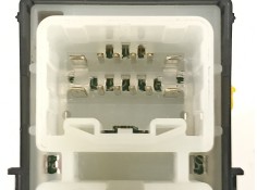 Recambio de mando elevalunas trasero derecho para toyota land cruiser (j12) 3.0 d-4d gx referencia OEM IAM 8403060020   2