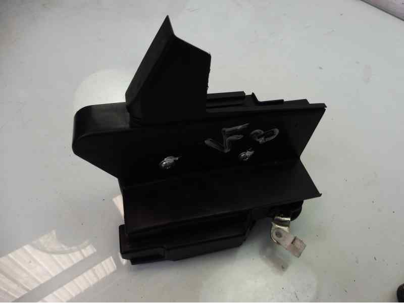 Recambio de cerradura puerta trasera derecha para dacia sandero stepway referencia OEM IAM 825022281RF  