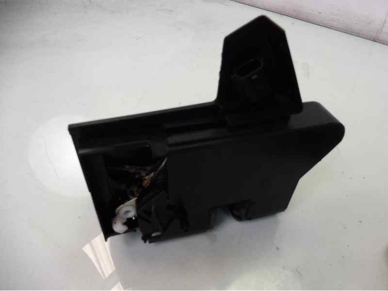 Recambio de cerradura puerta trasera derecha para dacia sandero stepway referencia OEM IAM 825022281RF  