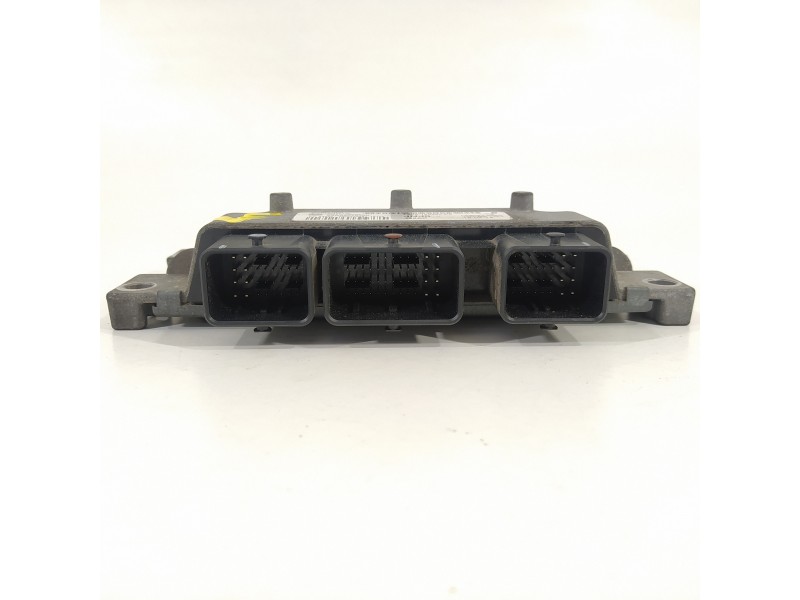 Recambio de centralita motor uce para ford fiesta (ccn) trend referencia OEM IAM FA6A12A650EA A2C98373700 