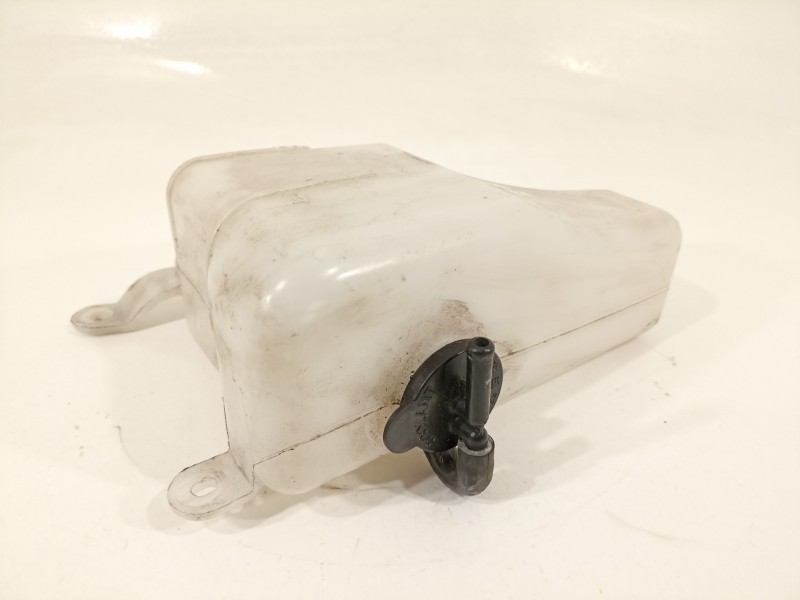 Recambio de deposito expansion para toyota land cruiser (j12) 3.0 d-4d gx referencia OEM IAM 1647050140  