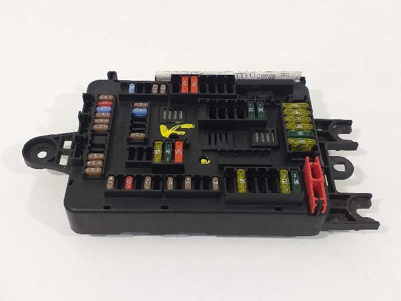 Recambio de caja reles / fusibles para bmw serie 2 coupe (f22) 218d referencia OEM IAM 933788101  