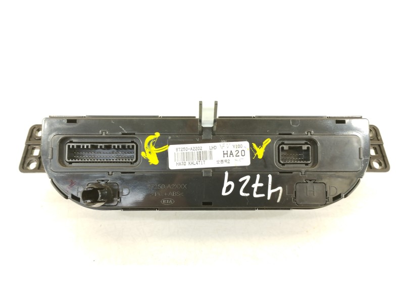 Recambio de mando climatizador para kia cee´d drive referencia OEM IAM 97250A2202  