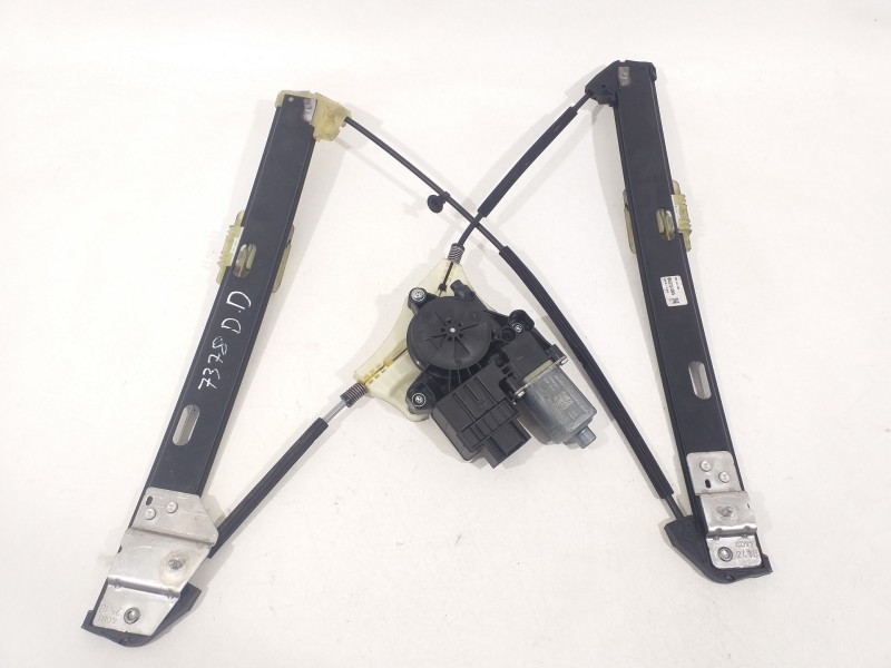 Recambio de elevalunas delantero derecho para seat ibiza (kj1) reference plus referencia OEM IAM 6F0837462 2Q1959882 0130822064