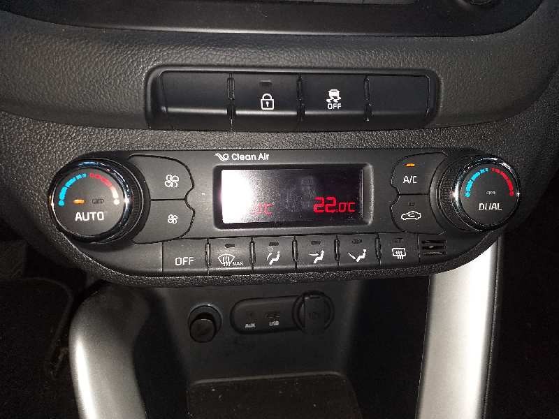 Recambio de mando climatizador para kia cee´d drive referencia OEM IAM 97250A2202  